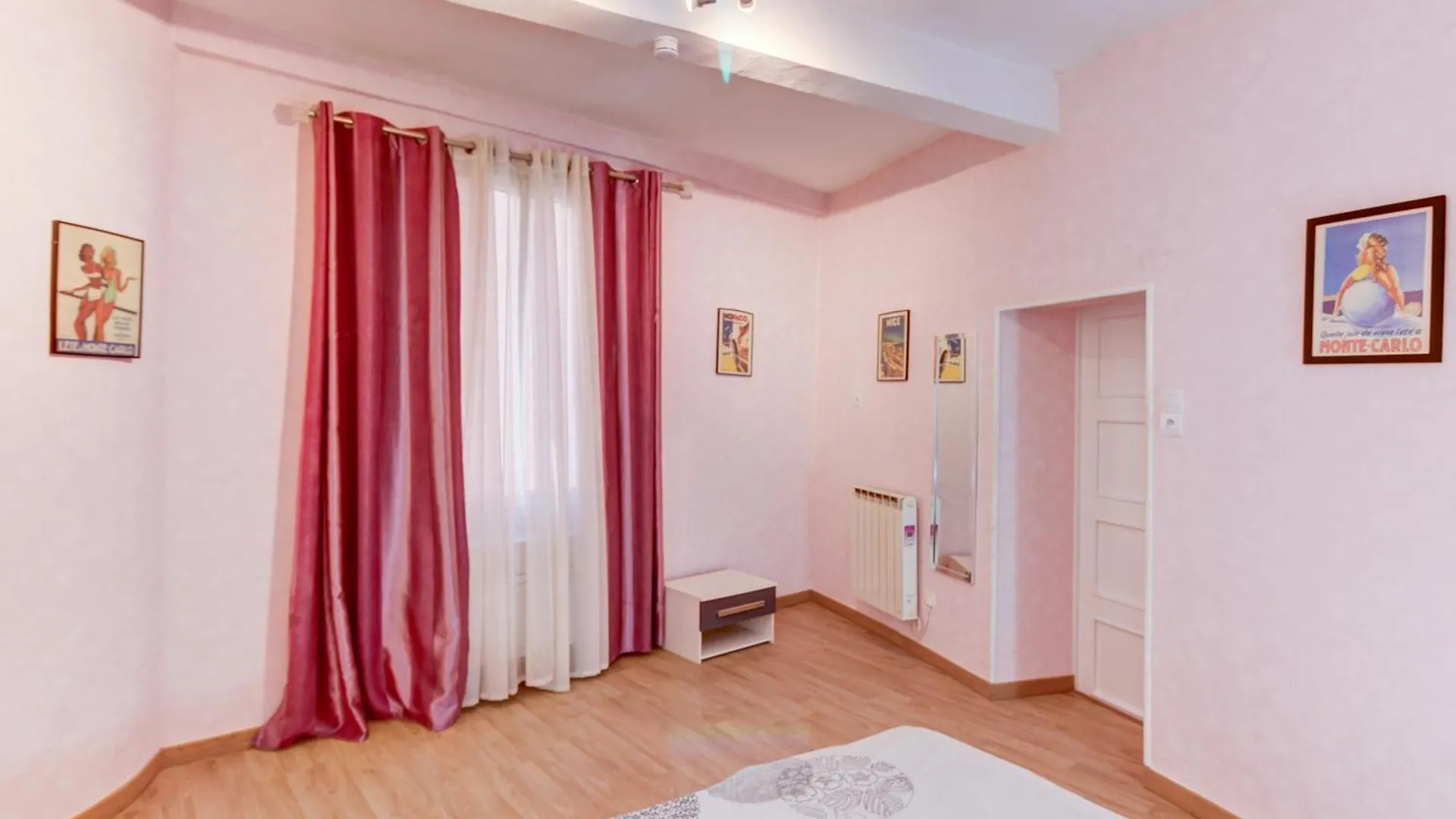 Apartment Old Town Nice, Very Near Beach France